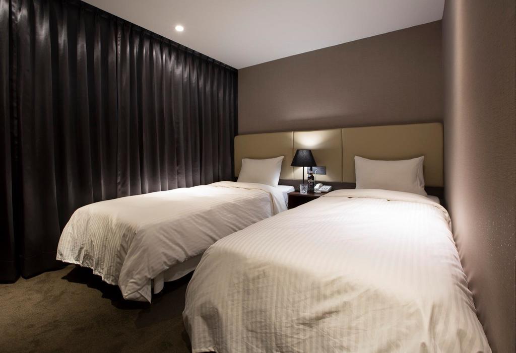 Noble Hotel Taipei Eksteriør bilde