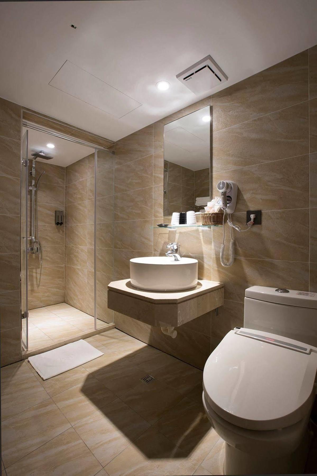 Noble Hotel Taipei Eksteriør bilde