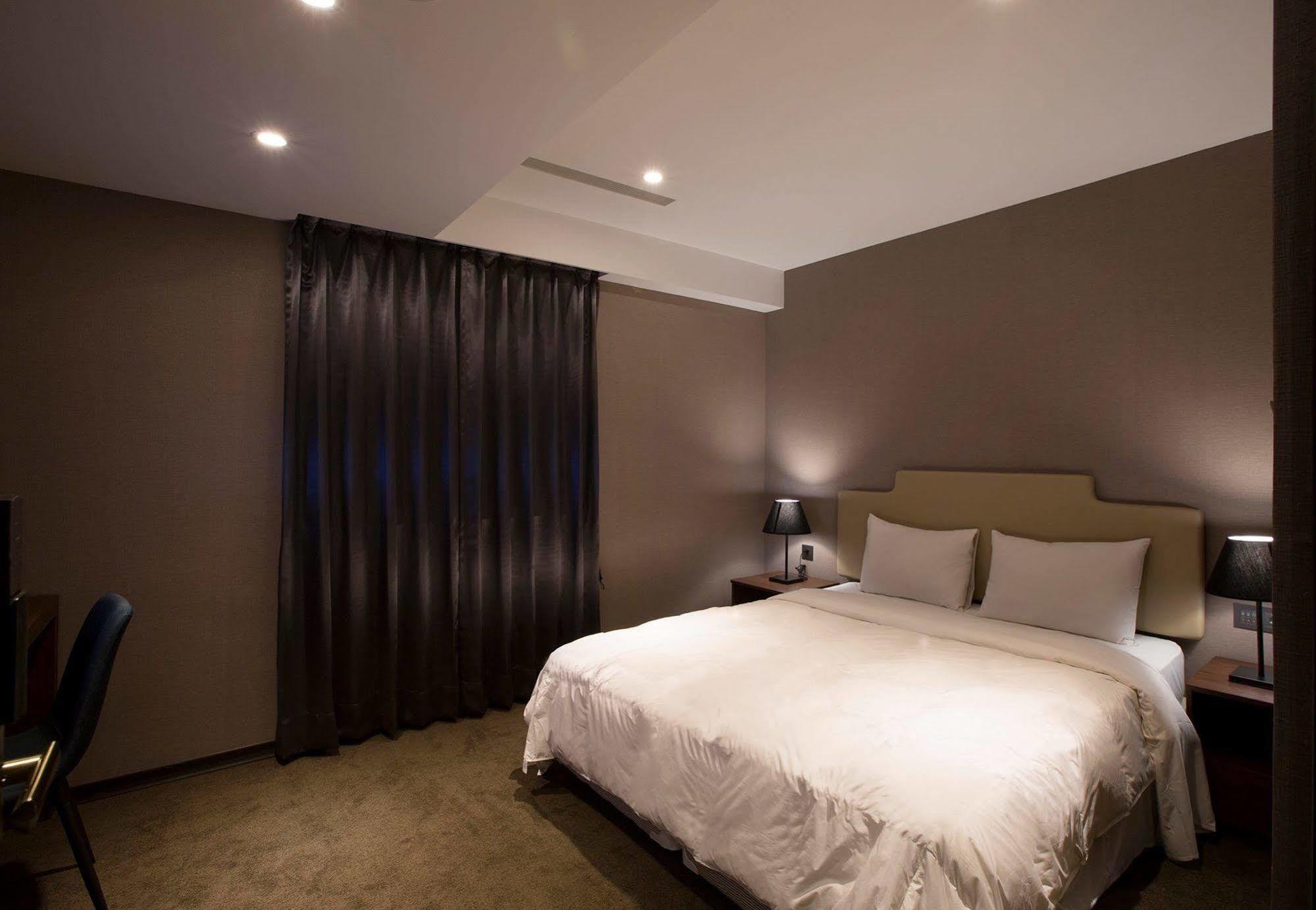 Noble Hotel Taipei Eksteriør bilde