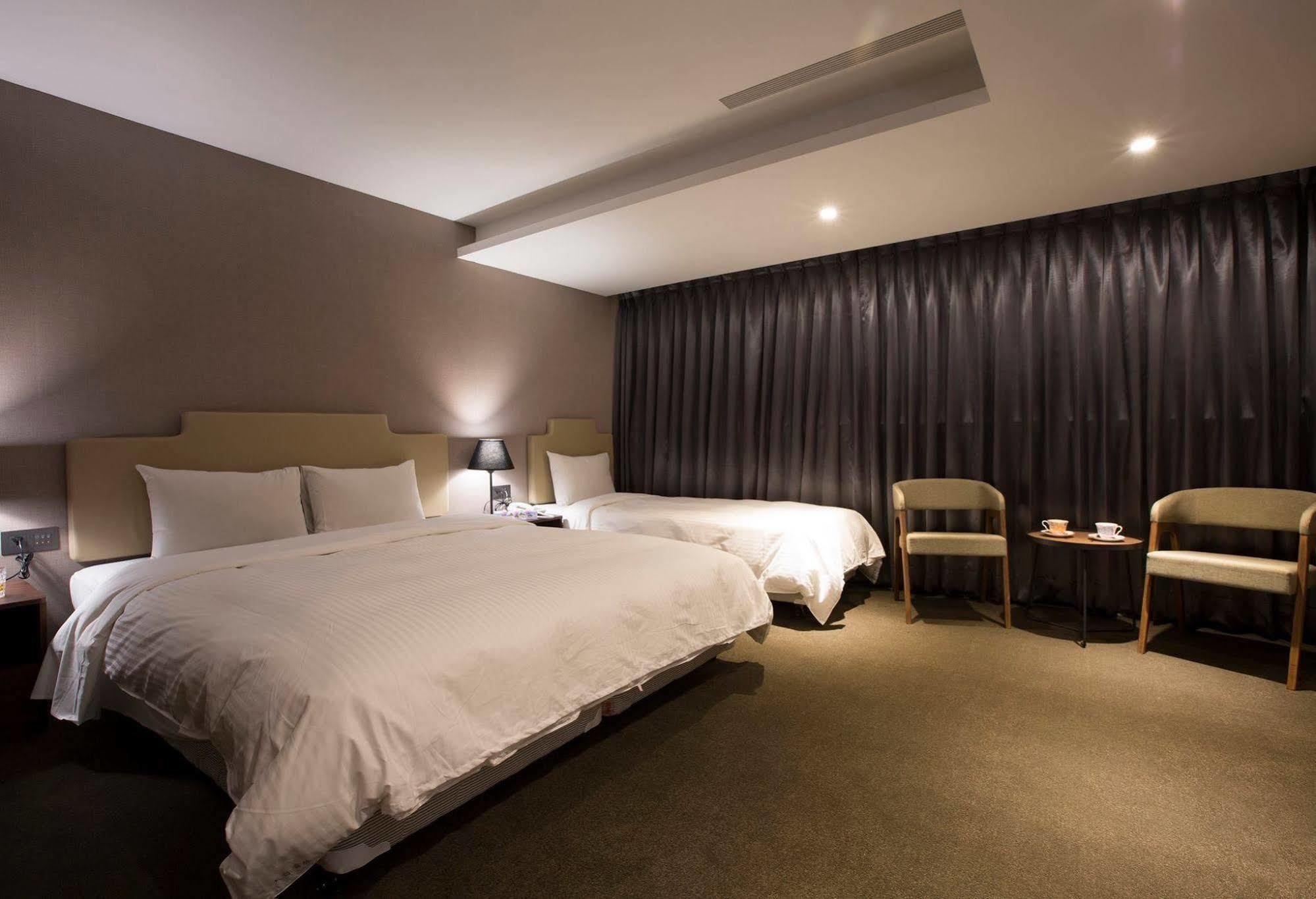 Noble Hotel Taipei Eksteriør bilde