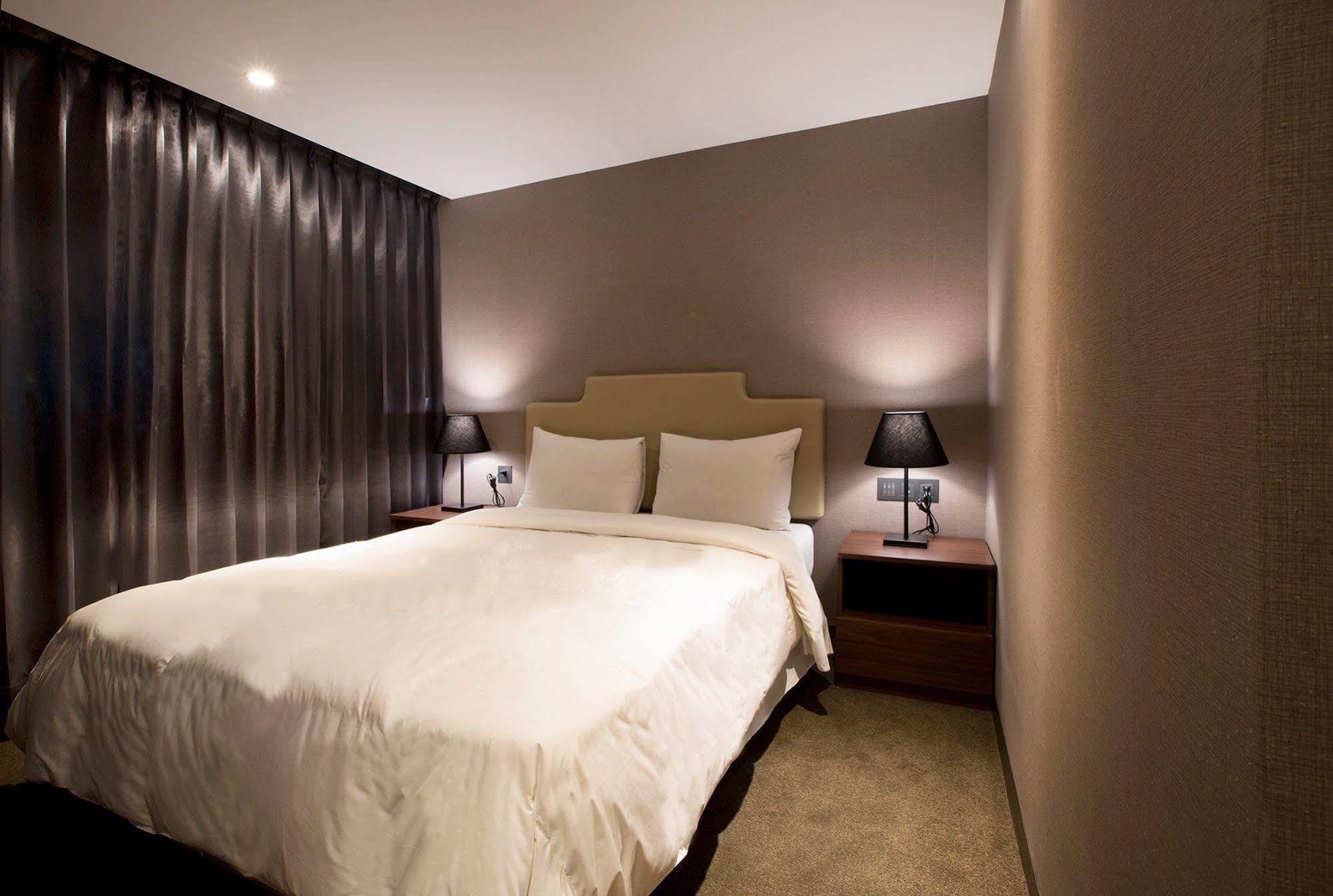 Noble Hotel Taipei Eksteriør bilde