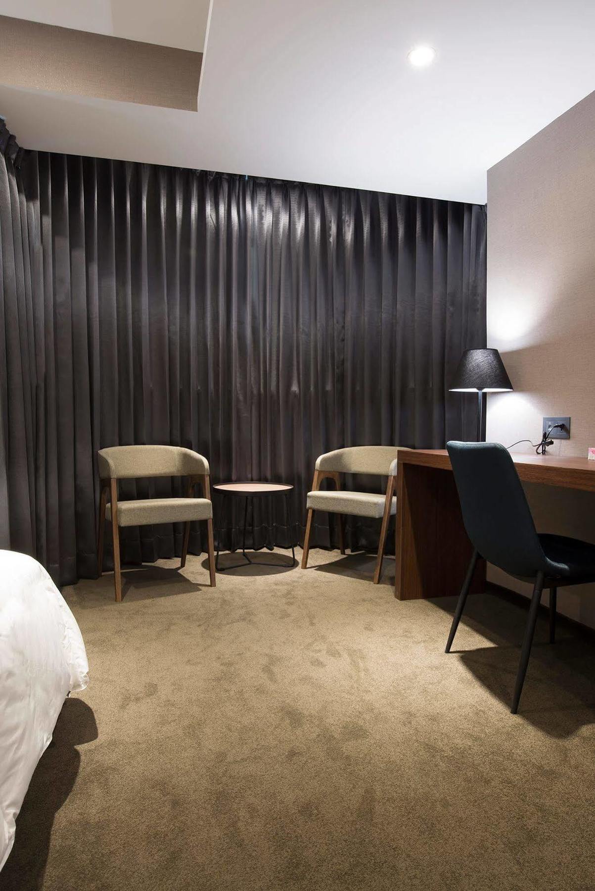 Noble Hotel Taipei Eksteriør bilde