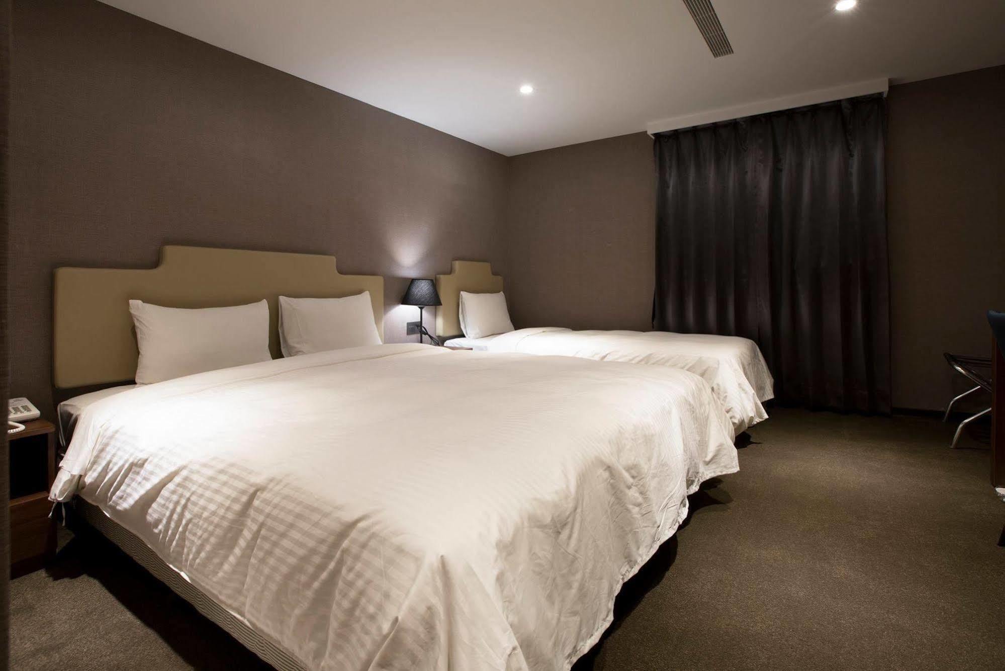 Noble Hotel Taipei Eksteriør bilde