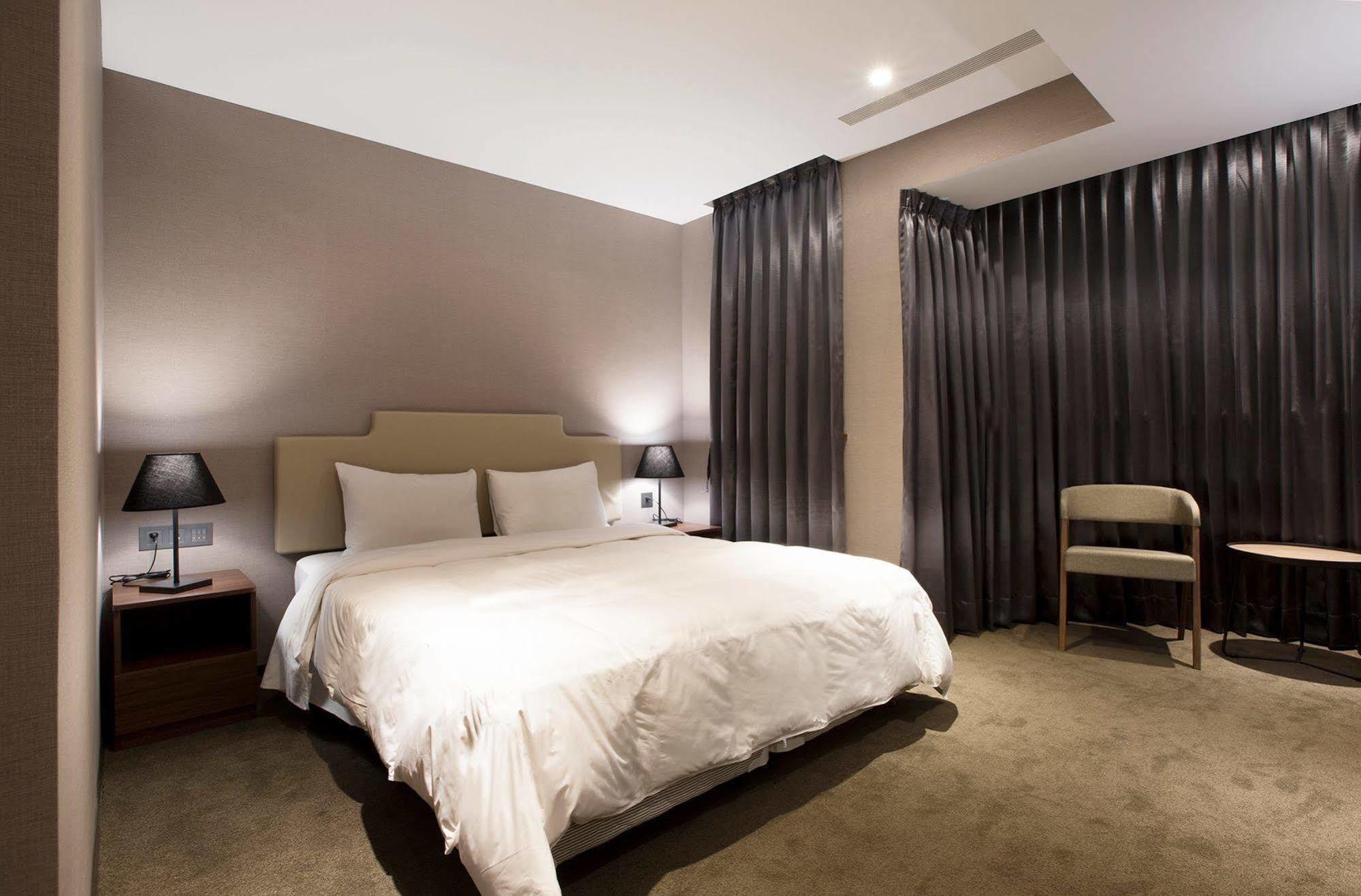 Noble Hotel Taipei Eksteriør bilde